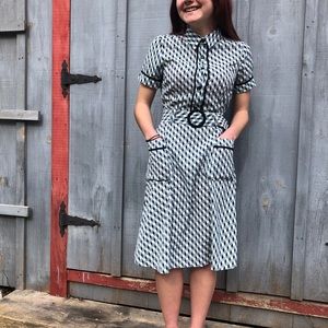 Adorable Retro 50’s style dress